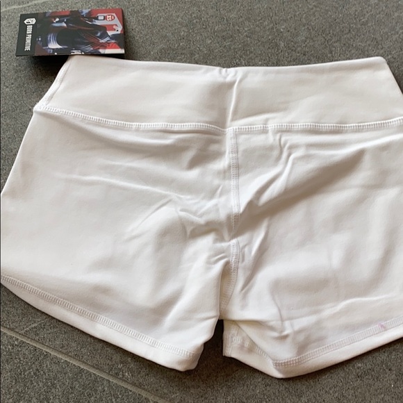 Born primitive size extra small - Picture 5 of 5